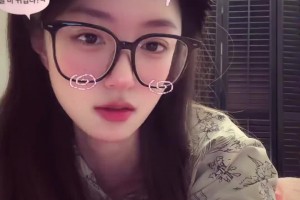 是什么让”小七“这么惆怅呢？原来金州勇士这样了不知道要干啥..